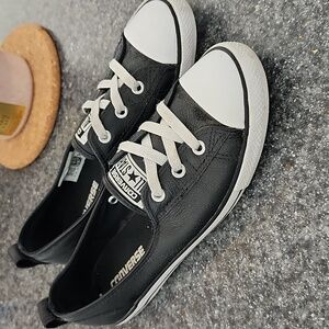 Converse black leather runners